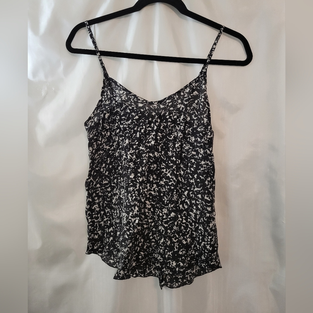 Wilfred top